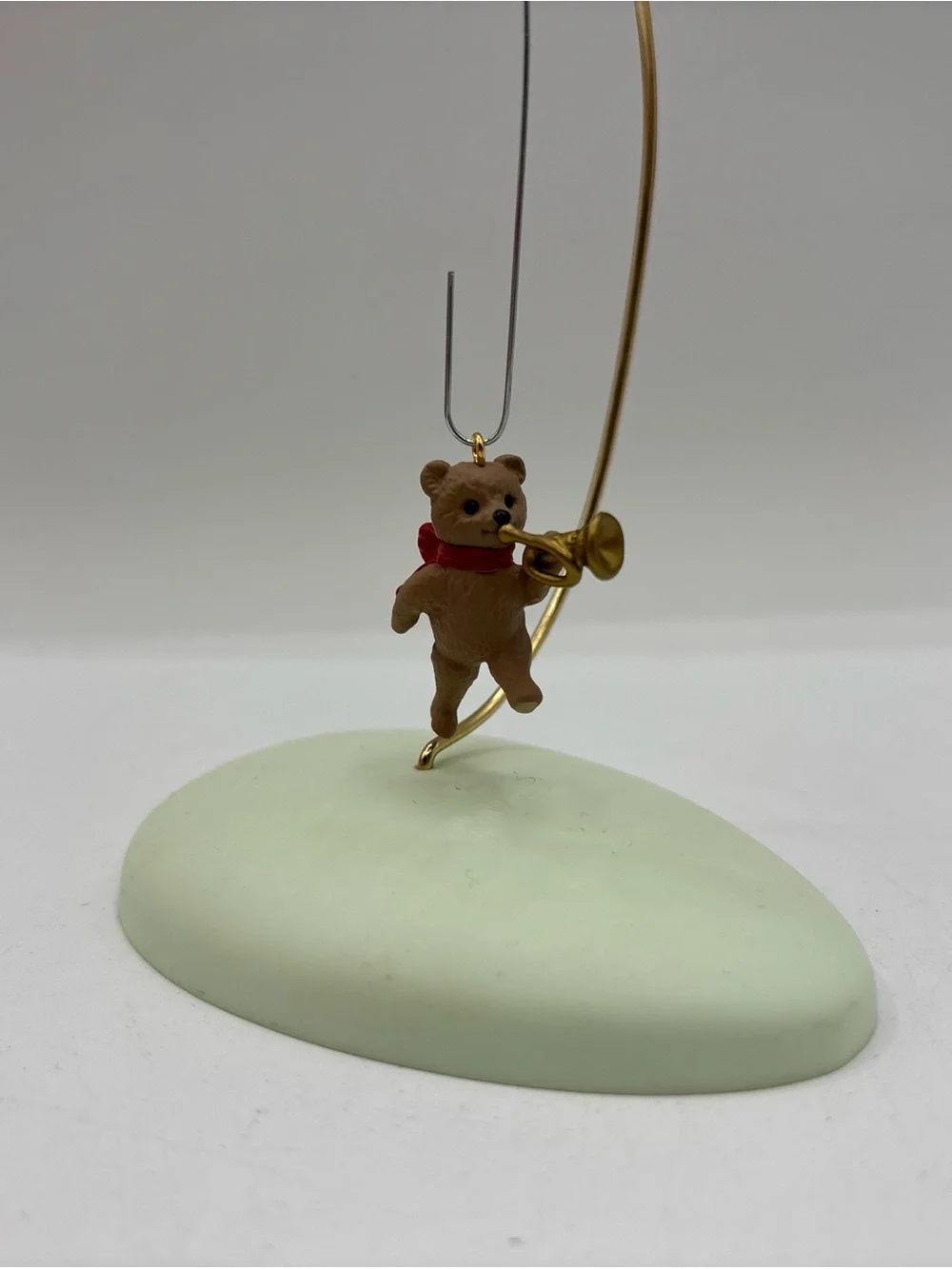 Hallmark Keepsake Miniature Ornament 1995 March Of The Teddy Bears 3rd In Series